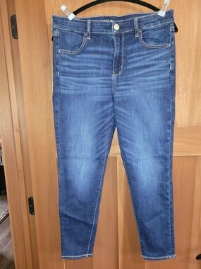 American Eagle Outfitters Indigo Cropped Ankle Jeans
